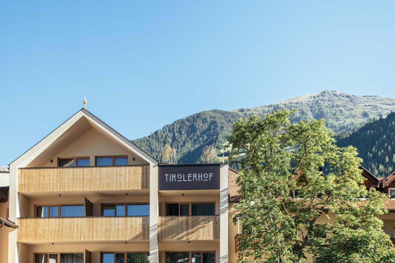 Tirolerhof Hotel Sankt Leonhard in Passeier Buitenkant foto